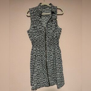 Black and White Zip Up Sleeveless Midi Dress